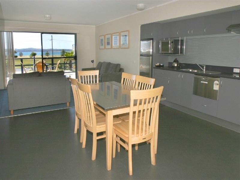 213/202 Beach Road, Batehaven NSW 2536
