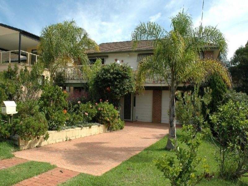 17 Merinda Street, Malua Bay NSW 2536