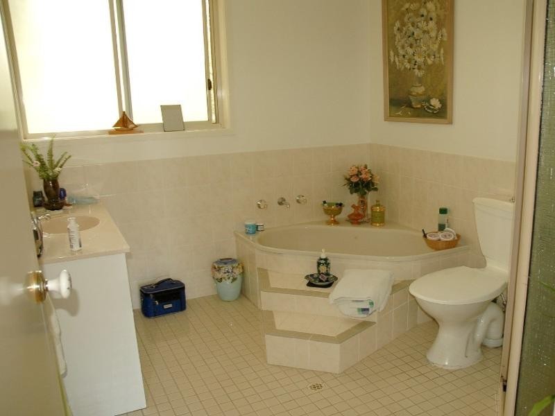 17a Burrawang Crescent, Denhams Beach NSW 2536