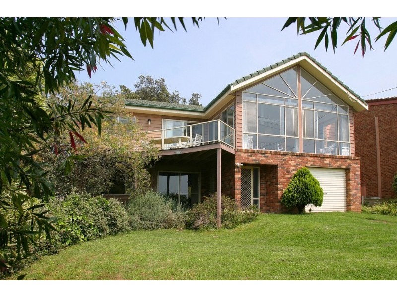 19 Coronation Drive, Broulee NSW 2537