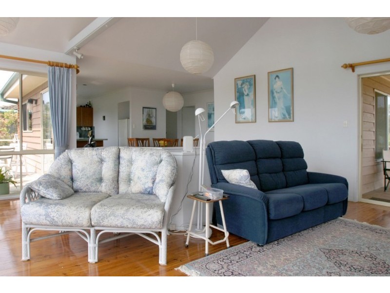 19 Coronation Drive, Broulee NSW 2537