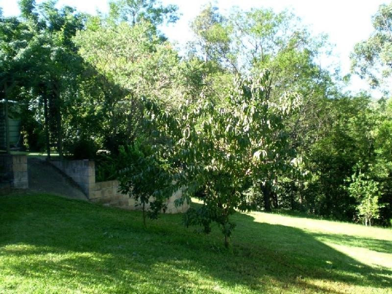 8 Runnyford Road, Nelligen NSW 2536