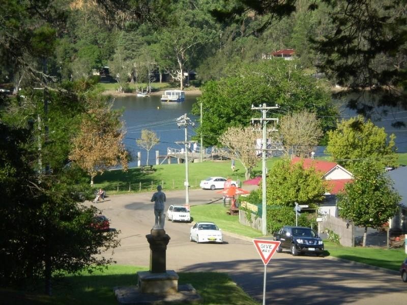 8 Runnyford Road, Nelligen NSW 2536