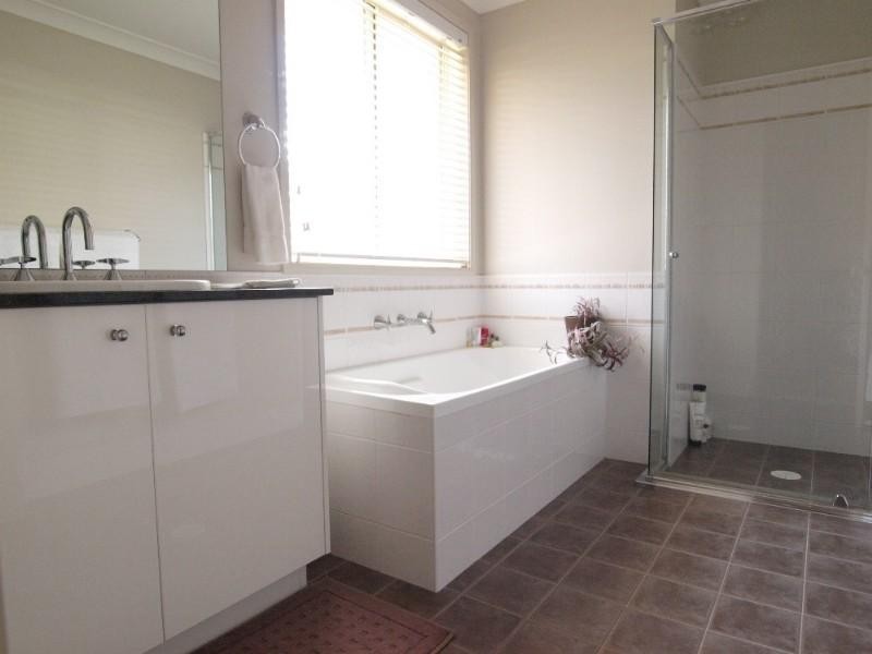 3 Gosse Place, Sunshine Bay NSW 2536