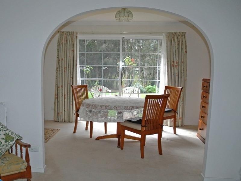 11 Lincoln Crescent, North Batemans Bay NSW 2536