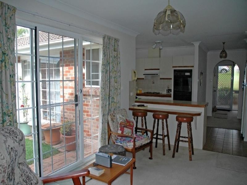 11 Lincoln Crescent, North Batemans Bay NSW 2536