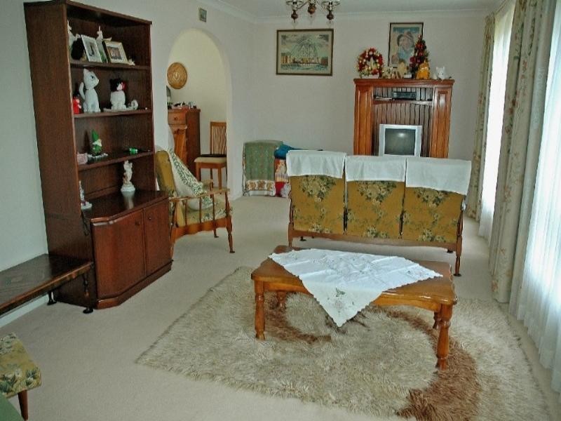 11 Lincoln Crescent, North Batemans Bay NSW 2536