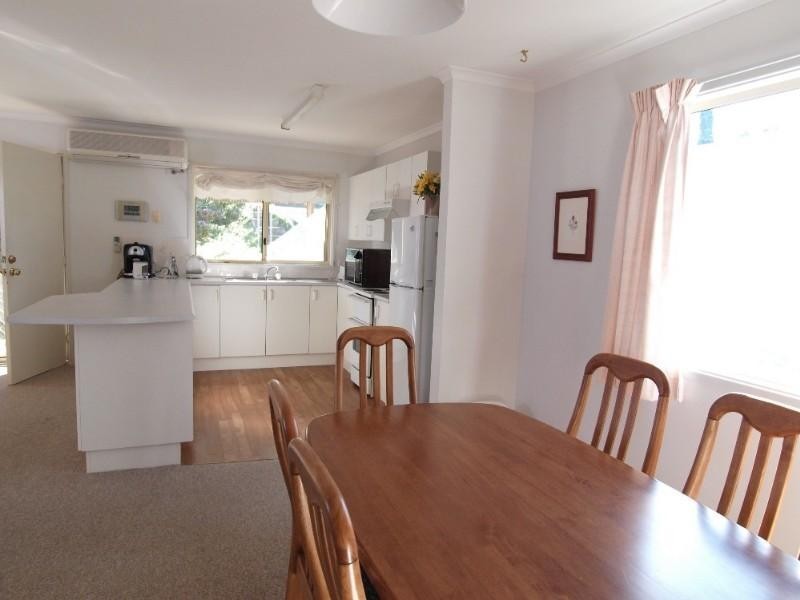 12 South Street, Batemans Bay NSW 2536