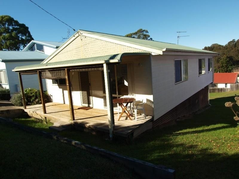 12 South Street, Batemans Bay NSW 2536