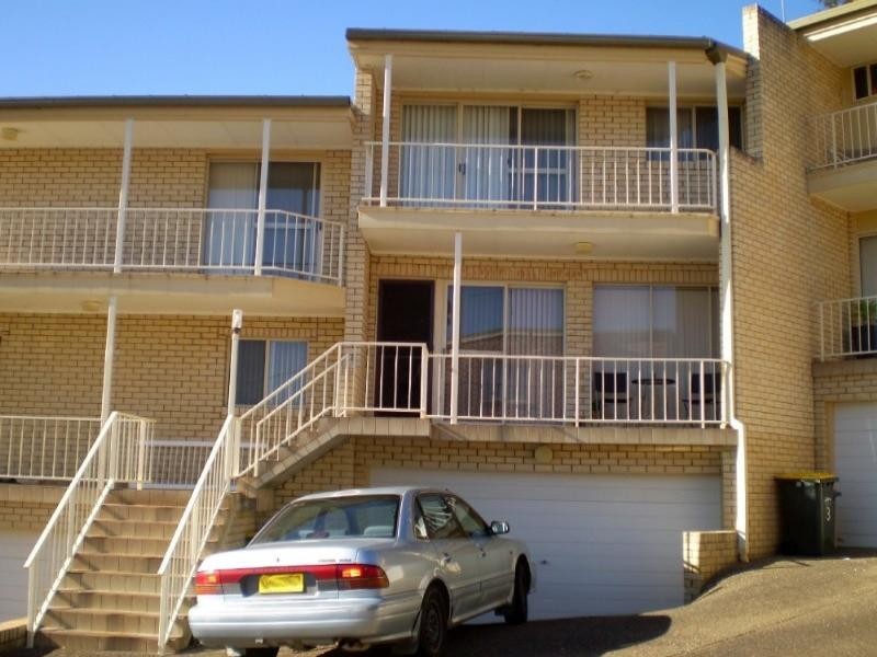 2/10 Corrigans Crescent, Batehaven NSW 2536