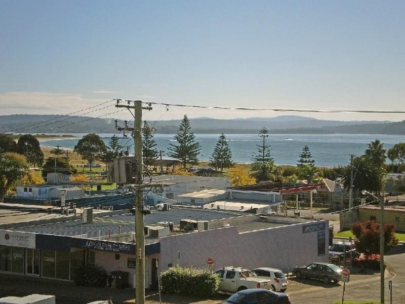 2/10 Corrigans Crescent, Batehaven NSW 2536