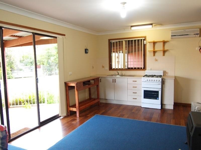 2/15 Crown Street, Batemans Bay NSW 2536
