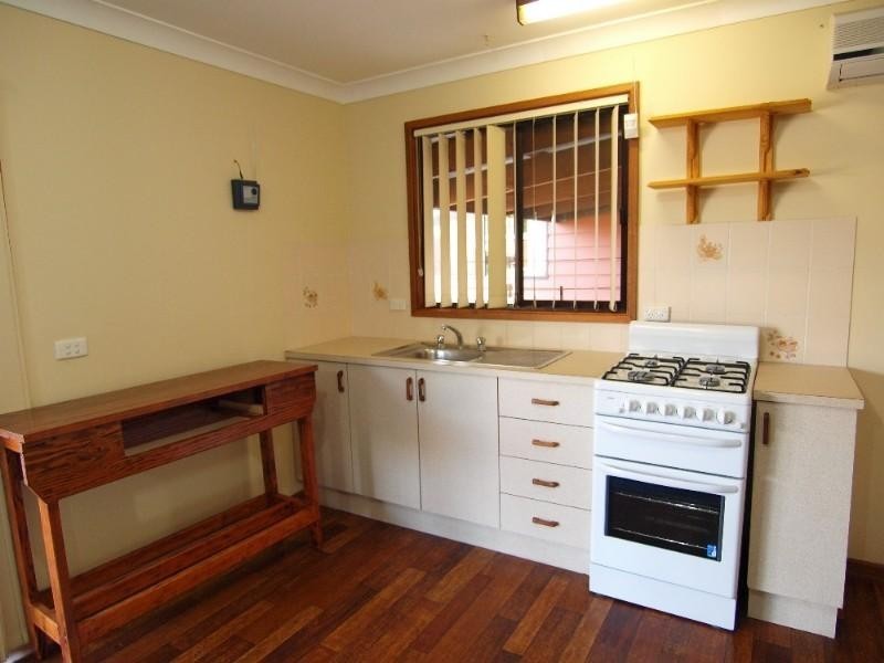 2/15 Crown Street, Batemans Bay NSW 2536