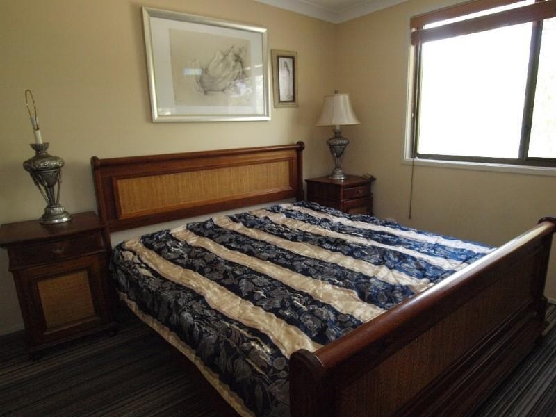 19 Clare Crescent, Batehaven NSW 2536