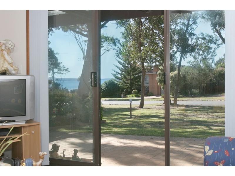 2/12 Parker Avenue, Surf Beach NSW 2536