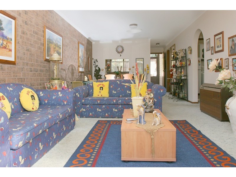 2/12 Parker Avenue, Surf Beach NSW 2536