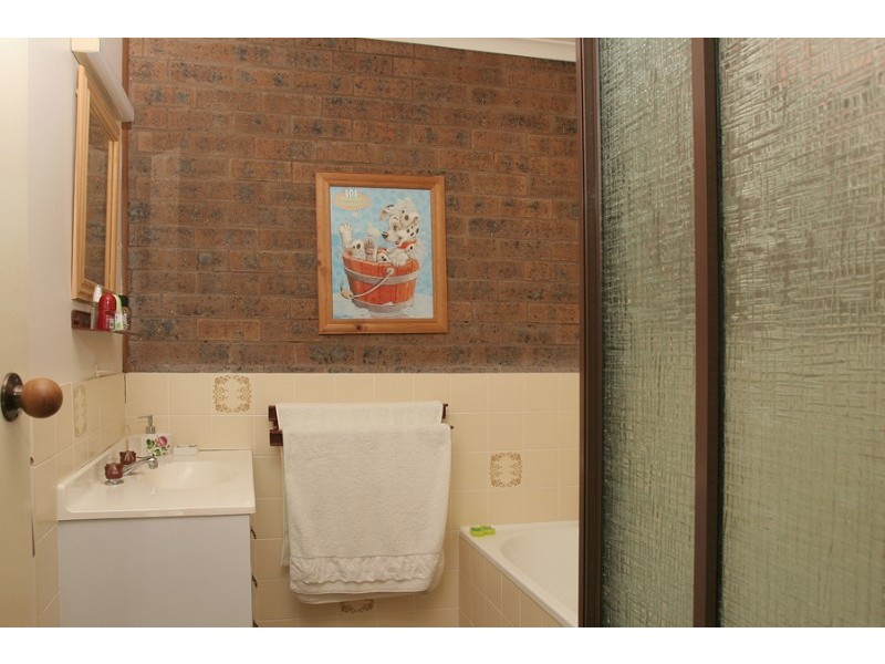 2/12 Parker Avenue, Surf Beach NSW 2536