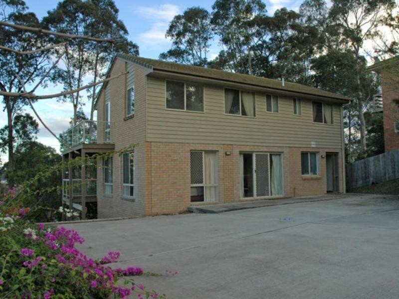 11 Hawks Nest Place, Batemans Bay NSW 2536