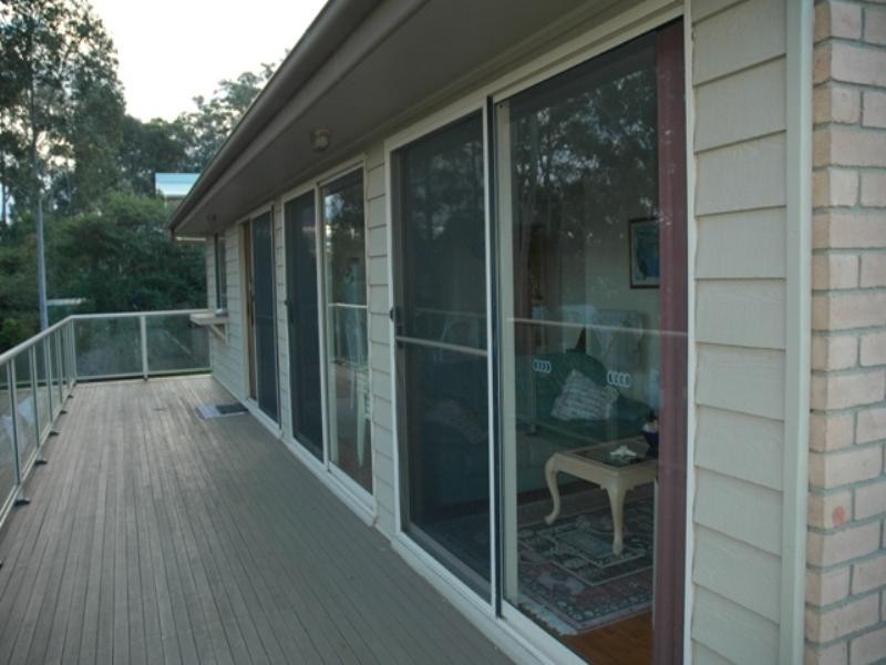 11 Hawks Nest Place, Batemans Bay NSW 2536
