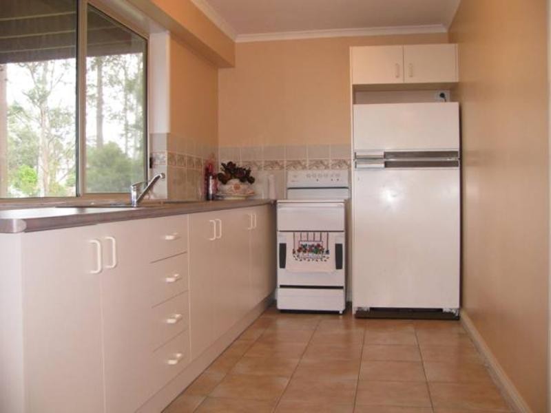 11 Hawks Nest Place, Batemans Bay NSW 2536