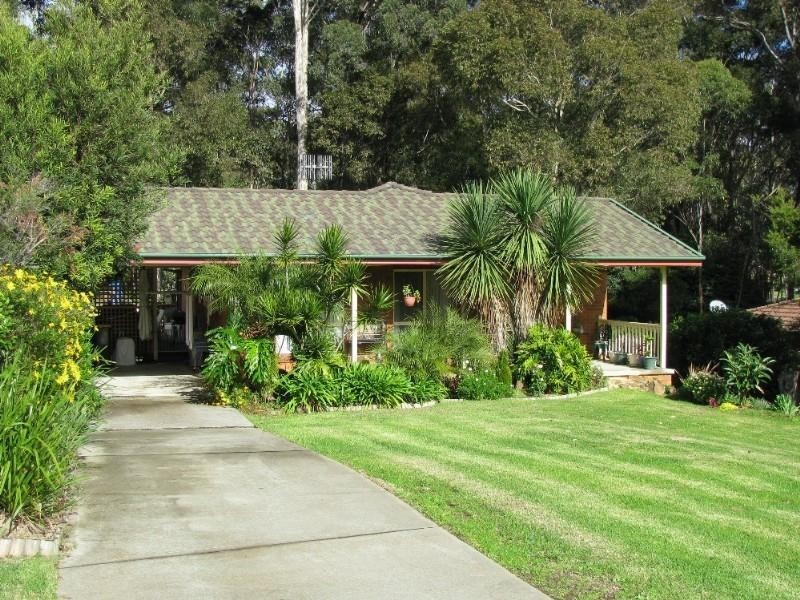 7 Sturt Place, Denhams Beach NSW 2536