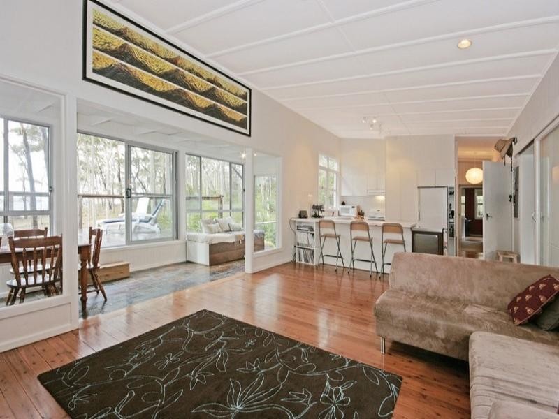 16 Lilli Pilli Road, Batemans Bay NSW 2536