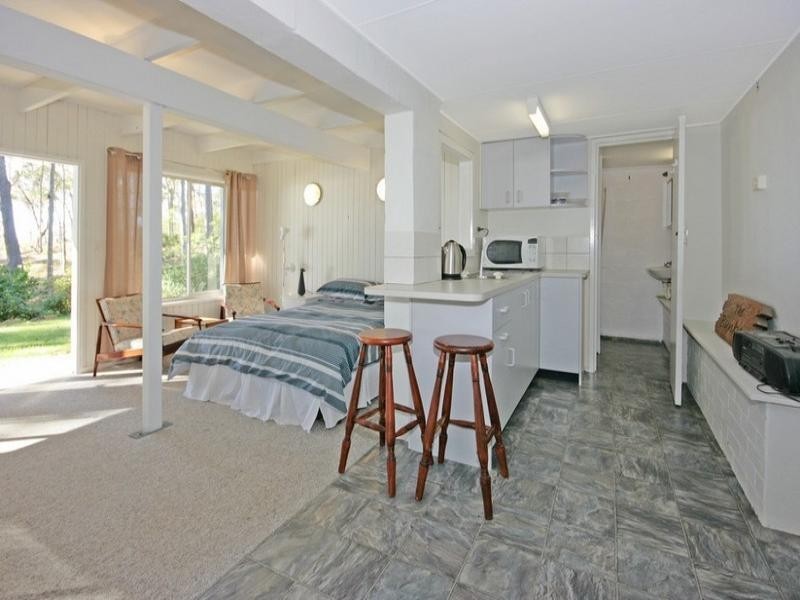 16 Lilli Pilli Road, Batemans Bay NSW 2536