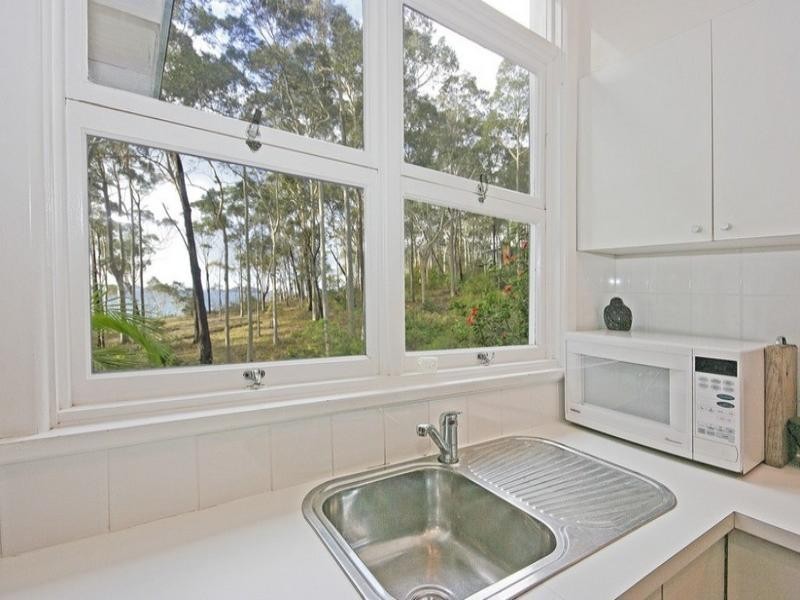 16 Lilli Pilli Road, Batemans Bay NSW 2536
