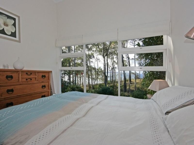 16 Lilli Pilli Road, Batemans Bay NSW 2536