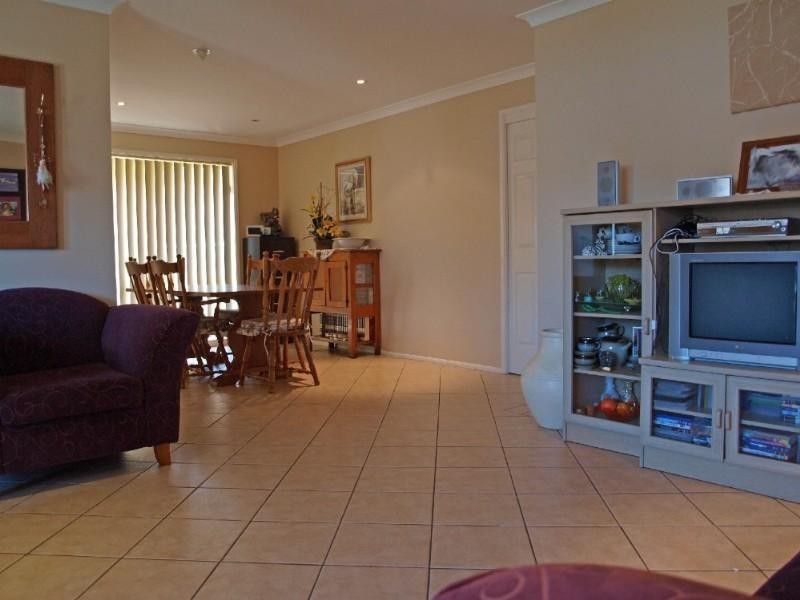 11 Angophora Place, Batemans Bay NSW 2536