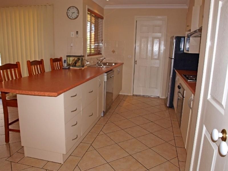 11 Angophora Place, Batemans Bay NSW 2536