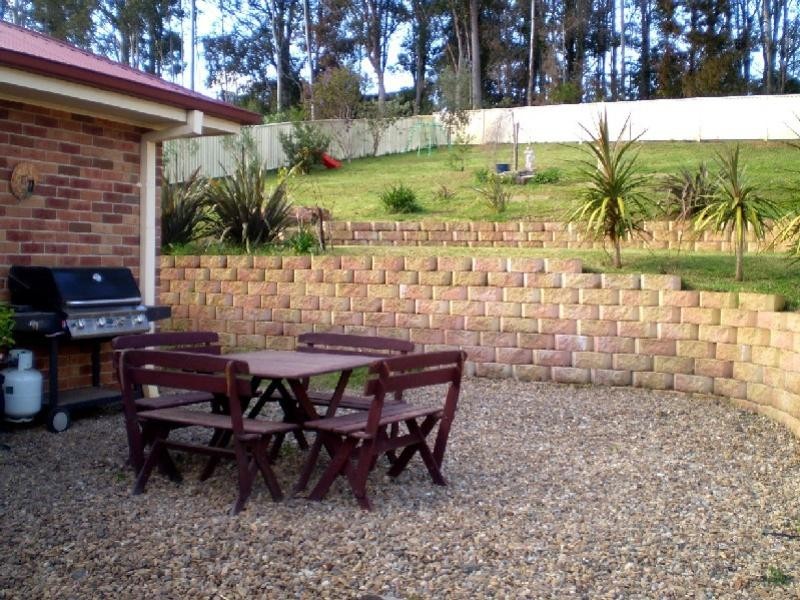 11 Angophora Place, Batemans Bay NSW 2536