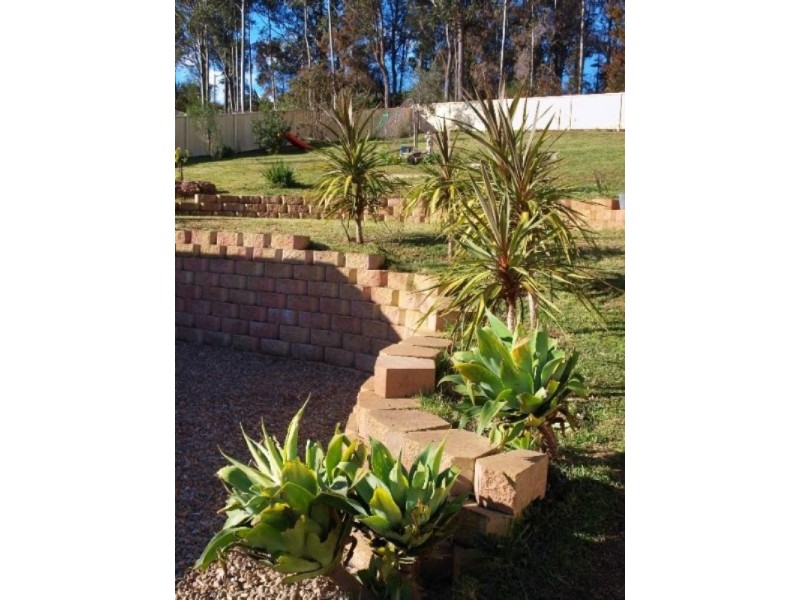 11 Angophora Place, Batemans Bay NSW 2536