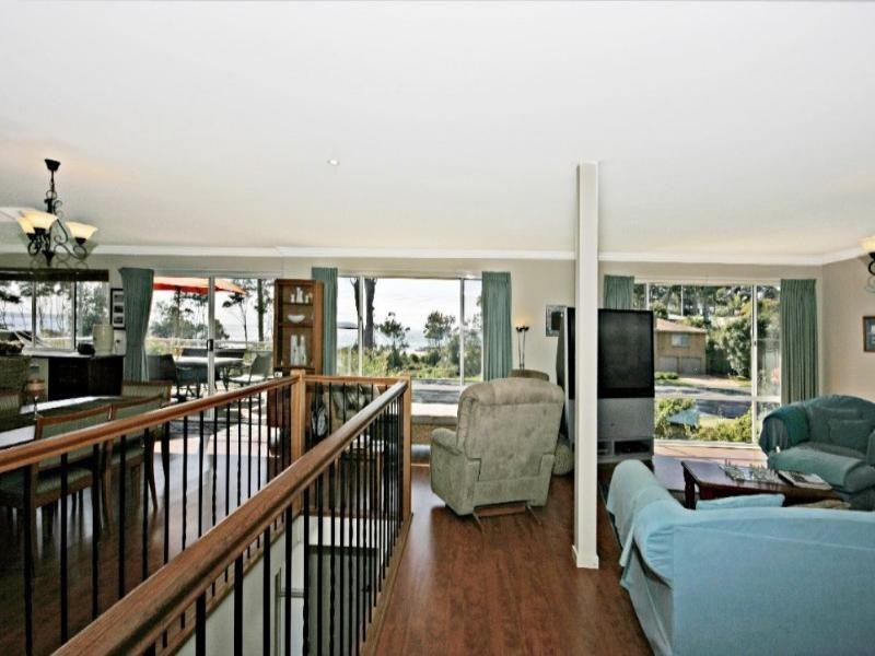 674 Beach Road, Surf Beach NSW 2536