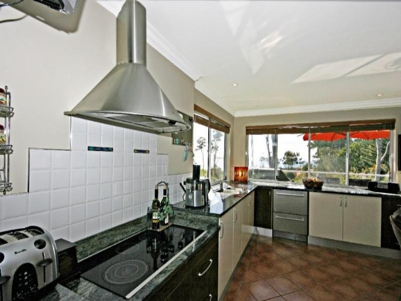 674 Beach Road, Surf Beach NSW 2536