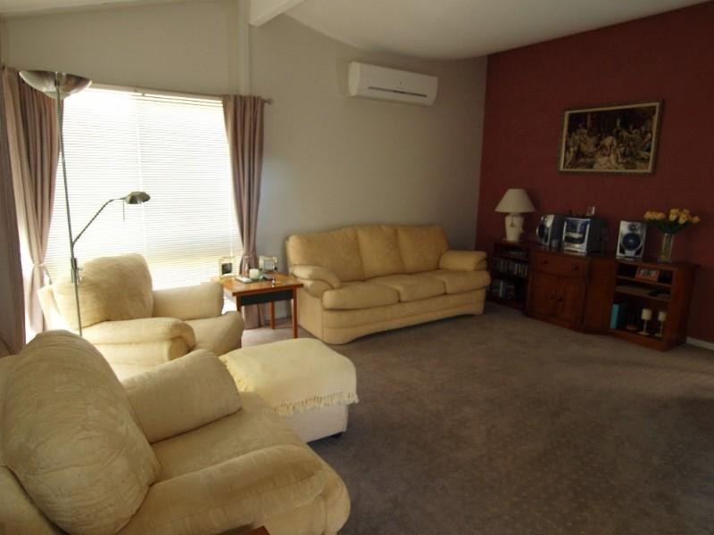 470 Beach Road, Sunshine Bay NSW 2536