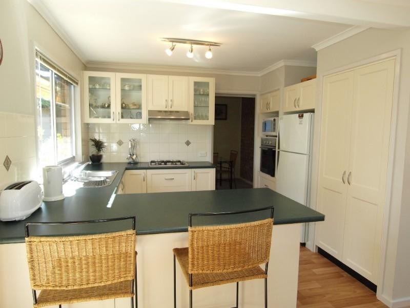 470 Beach Road, Sunshine Bay NSW 2536