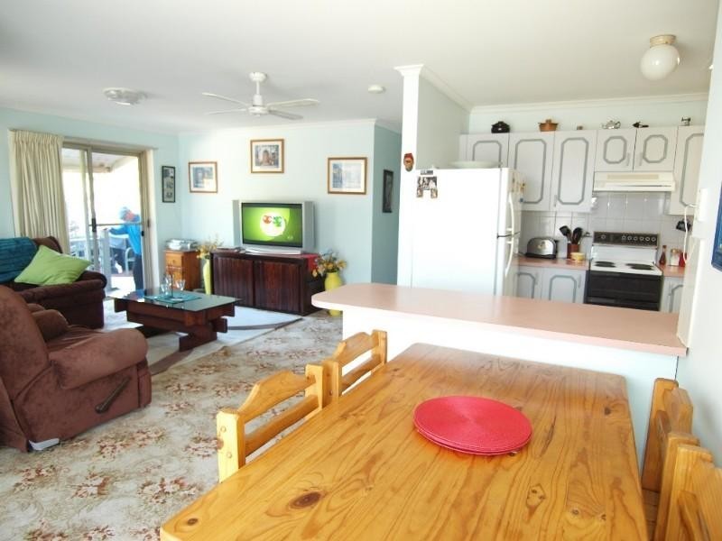 1/5 Drinnan Close, Surf Beach NSW 2536