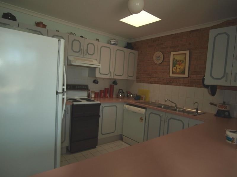 1/5 Drinnan Close, Surf Beach NSW 2536