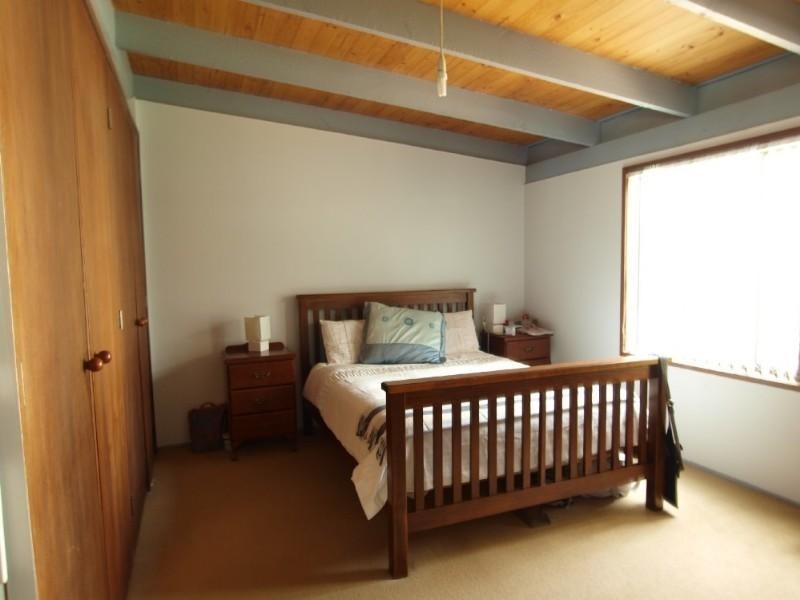 26 Flinders Way, Surf Beach NSW 2536