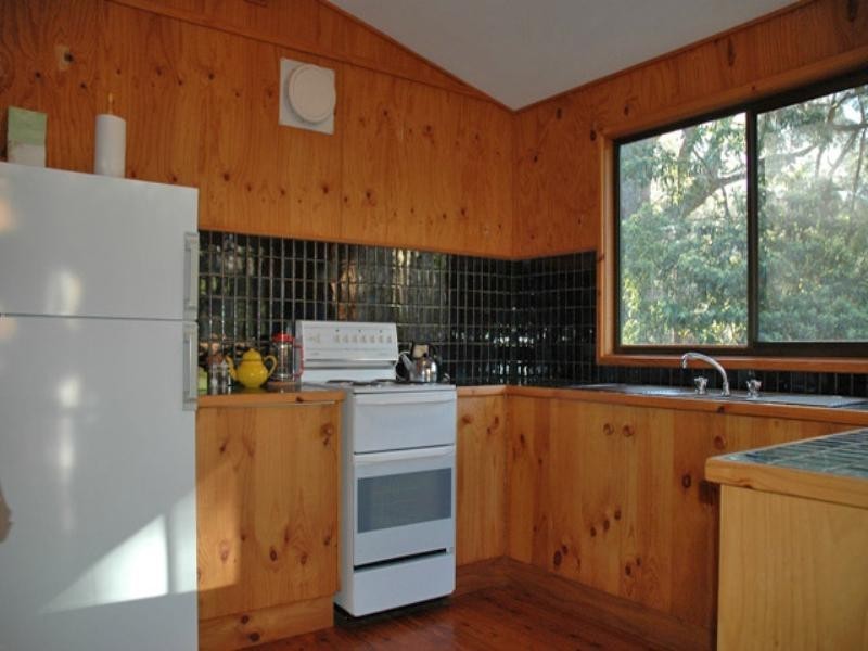 8 Rosedale Parade, Batemans Bay NSW 2536