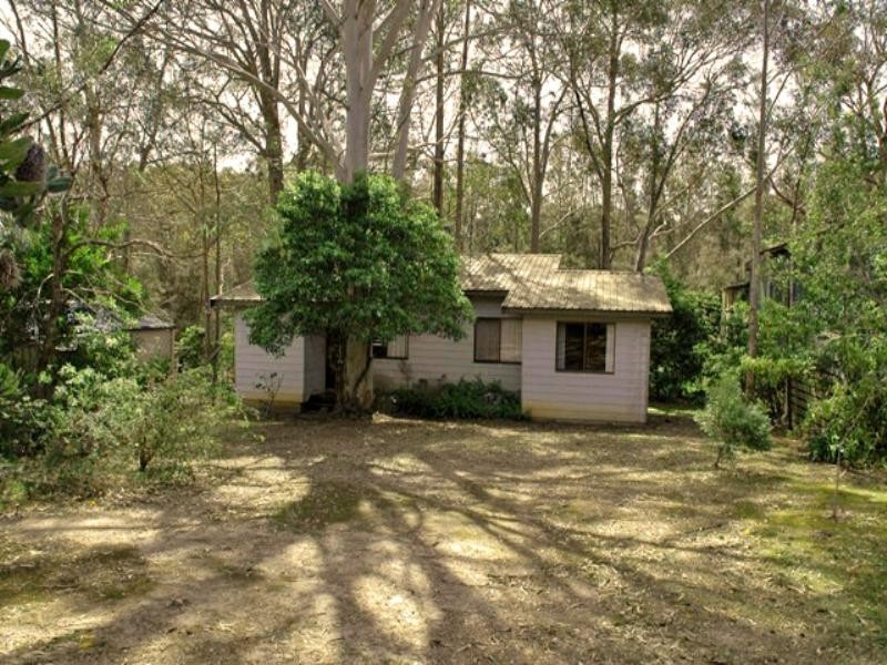 8 Rosedale Parade, Batemans Bay NSW 2536