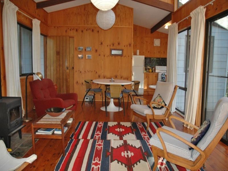 8 Rosedale Parade, Batemans Bay NSW 2536