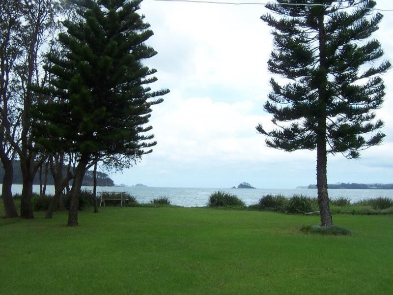 32b Myamba Parade, Surfside NSW 2536