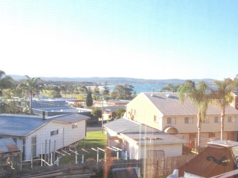 4/4-6 Crag Road, Batehaven NSW 2536