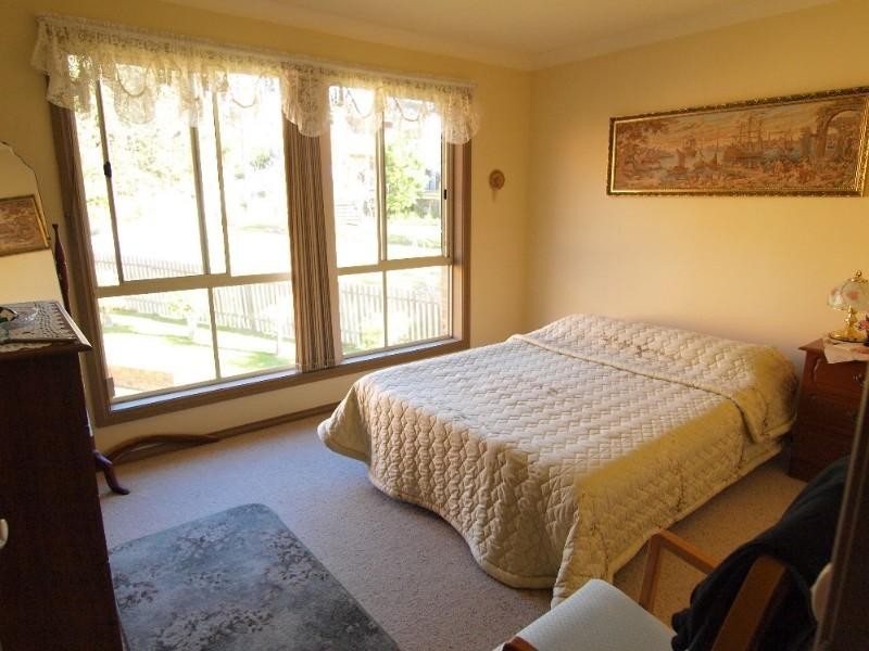 4/4-6 Crag Road, Batehaven NSW 2536