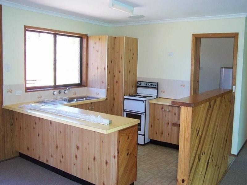 36 Ocean Avenue, Surf Beach NSW 2536