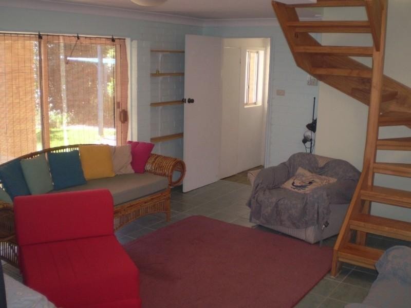 20 Iluka Avenue, Malua Bay NSW 2536