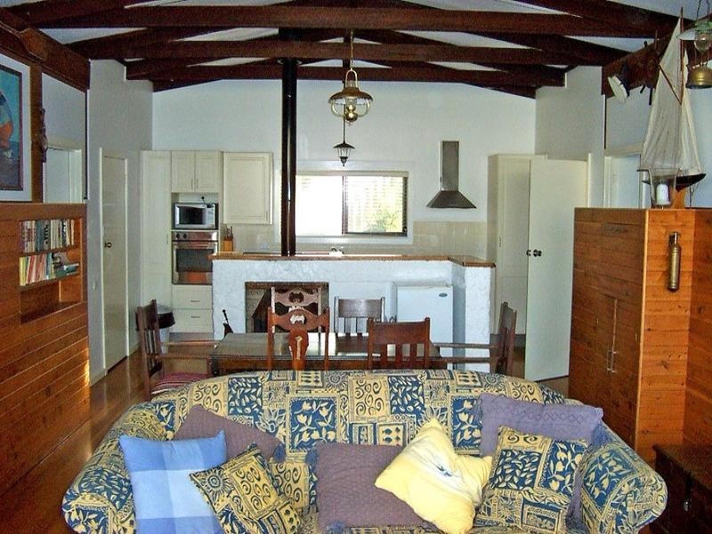 72 Iluka Avenue, Malua Bay NSW 2536