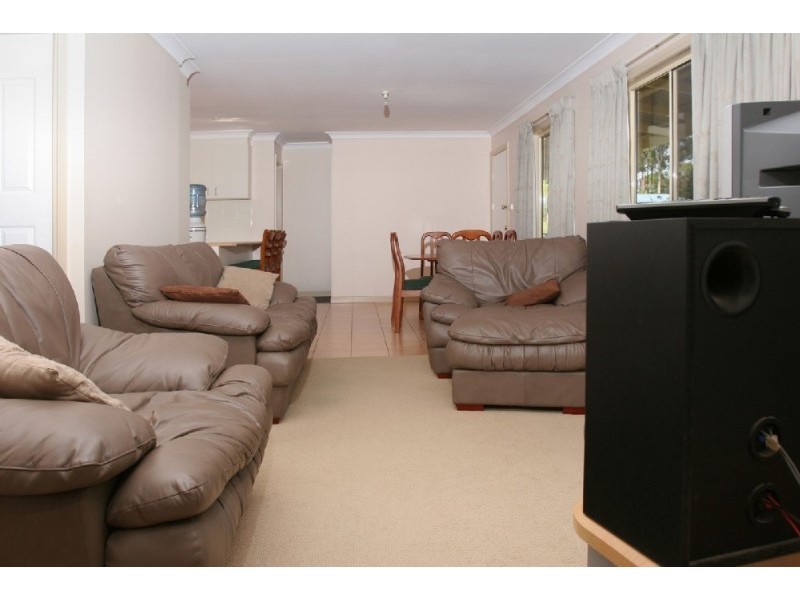 2 Currell Close, Malua Bay NSW 2536